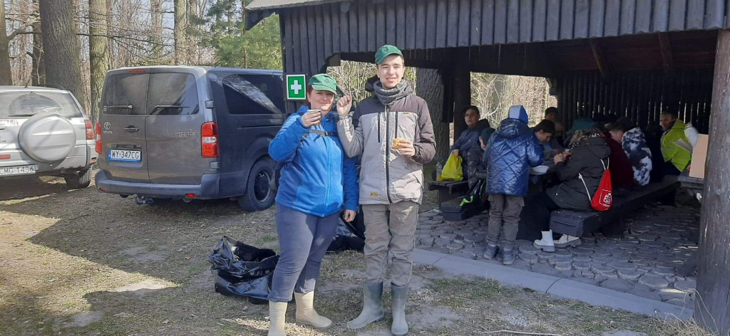 Dobrze wykorzystana sobota - sadzili las w Miradzu