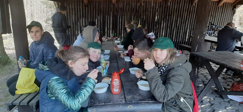 Dobrze wykorzystana sobota - sadzili las w Miradzu