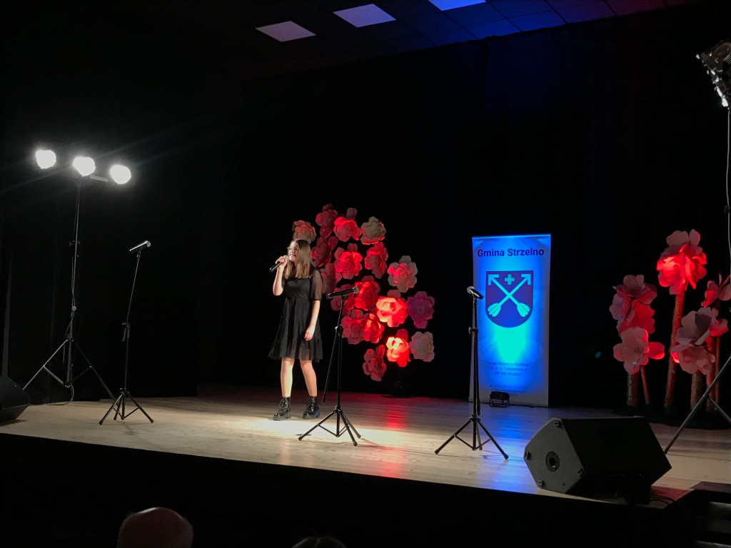 Fotorelacja z Koncertu Laureatów Gminnego Konkursu Recytatorskiego 