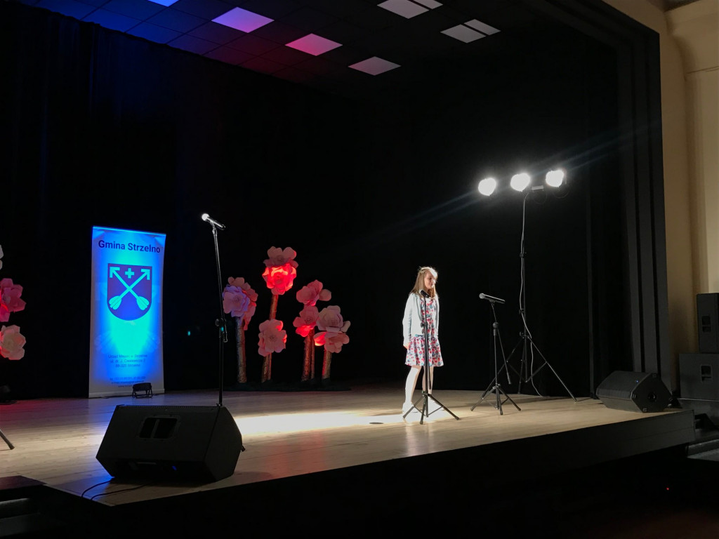 Fotorelacja z Koncertu Laureatów Gminnego Konkursu Recytatorskiego 