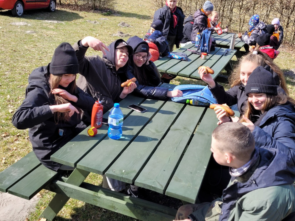 Dobrze wykorzystana sobota - sadzili las w Miradzu