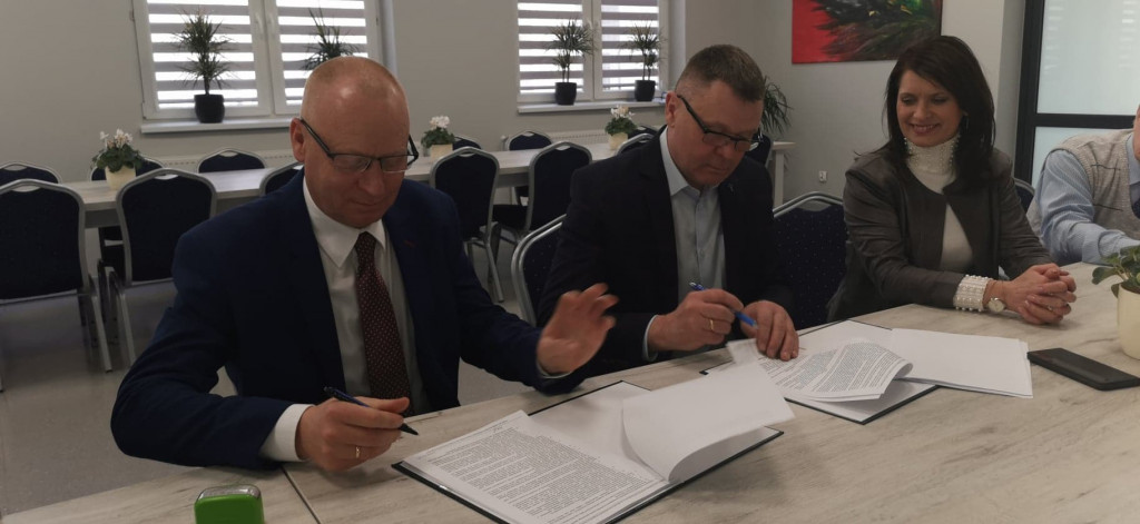 Podpisanie umowy na przebudowę ul. Kościuszki