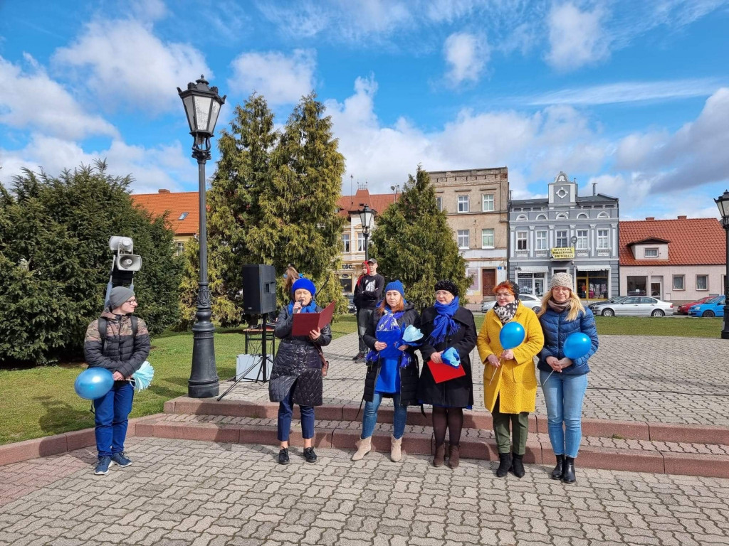 Przemarsz ulicami Strzelna z okazji Światowego Dnia Świadomości Autyzmu