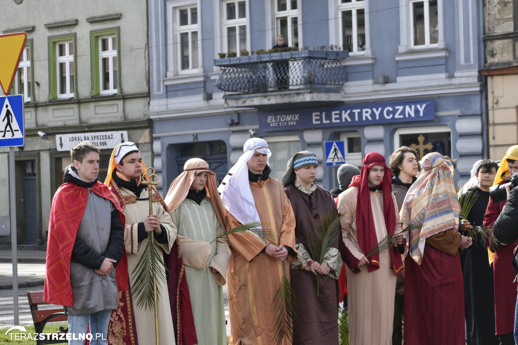 Niedziela Palmowa i Powiatowa Wystawa Stołów Wielkanocnych w Strzelnie