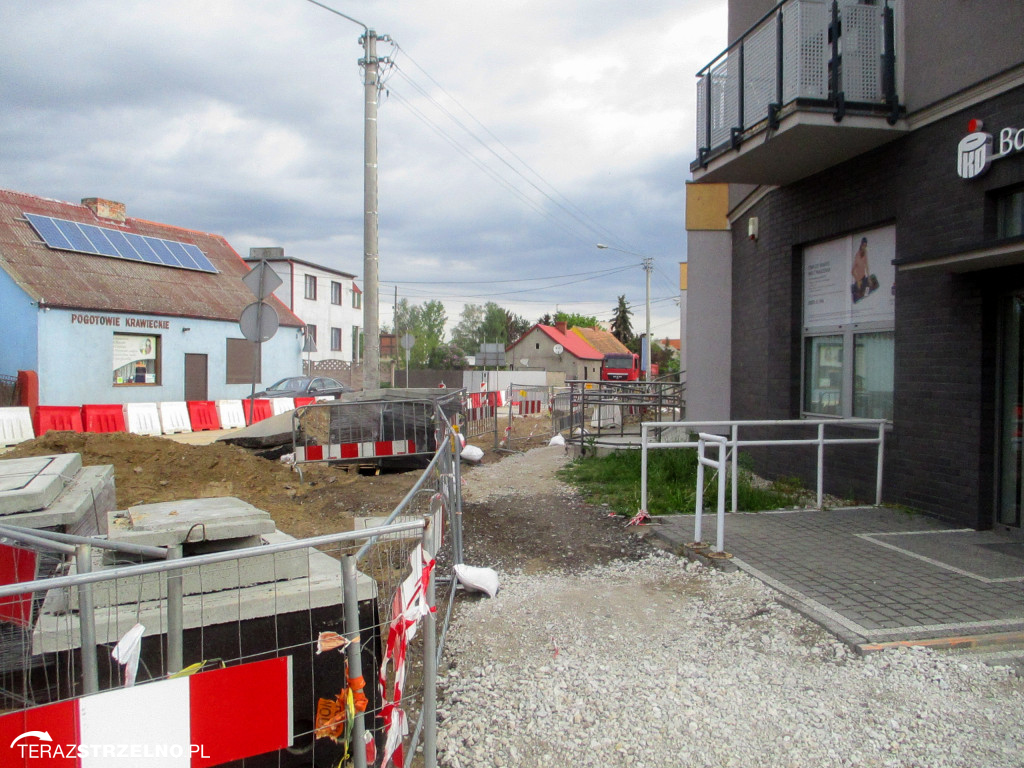 Fotorelacja z placu budowy rond w Strzelnie
