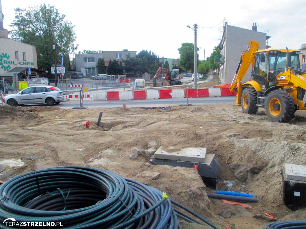 Fotorelacja z placu budowy rond w Strzelnie