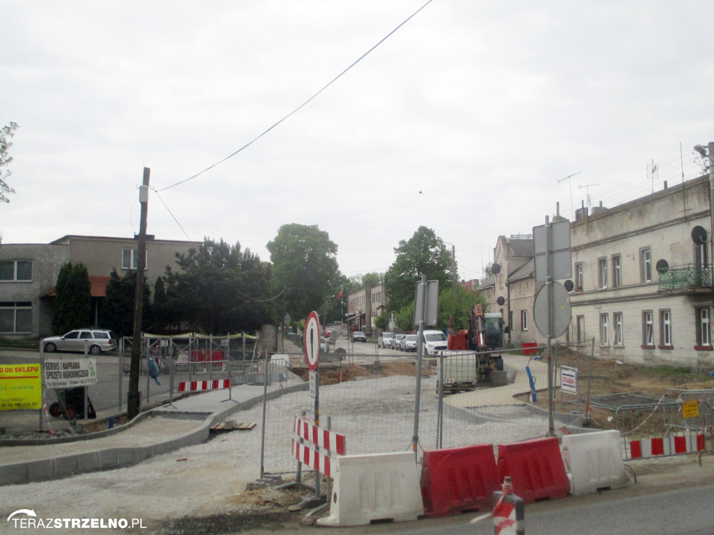 Fotorelacja z placu budowy rond w Strzelnie