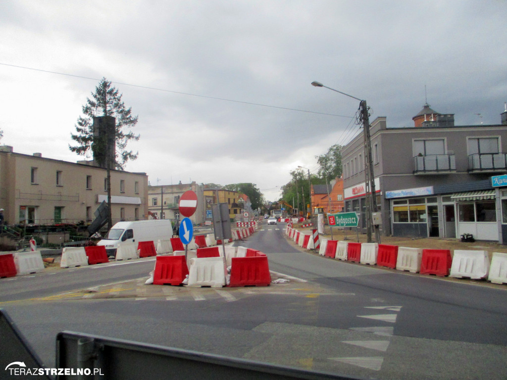 Fotorelacja z placu budowy rond w Strzelnie