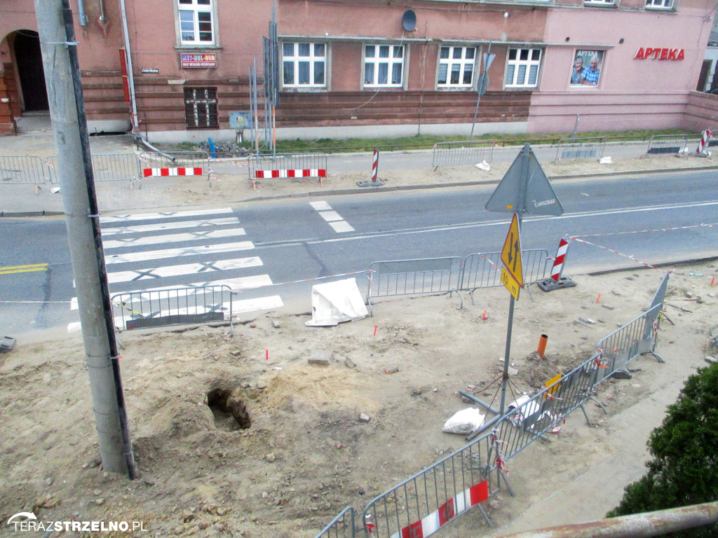 Fotorelacja z placu budowy rond w Strzelnie