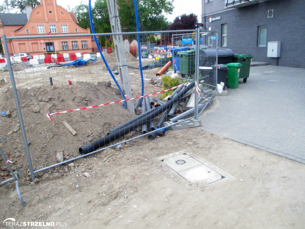 Fotorelacja z placu budowy rond w Strzelnie
