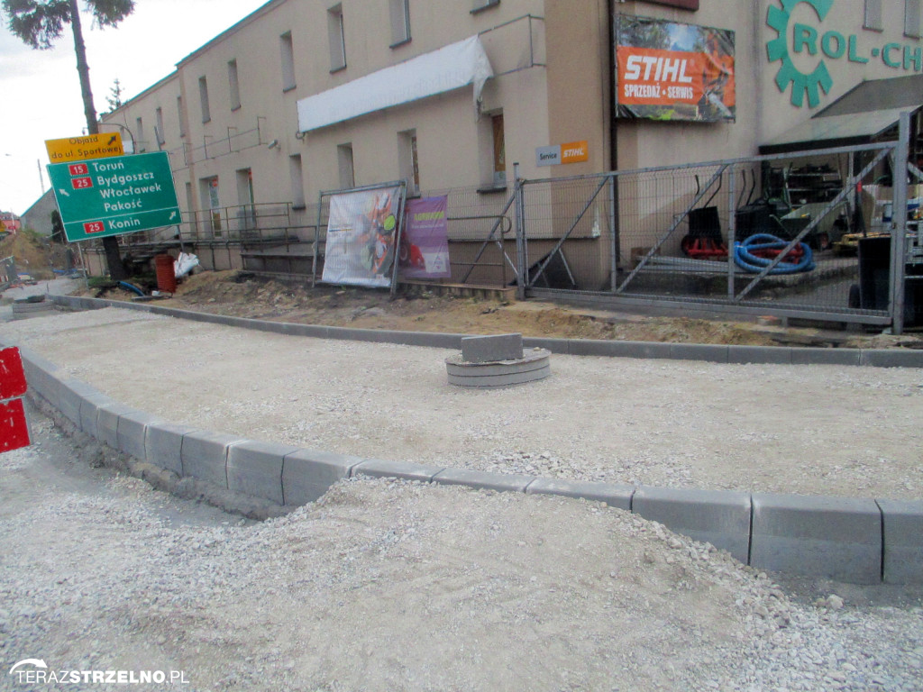Fotorelacja z placu budowy rond w Strzelnie