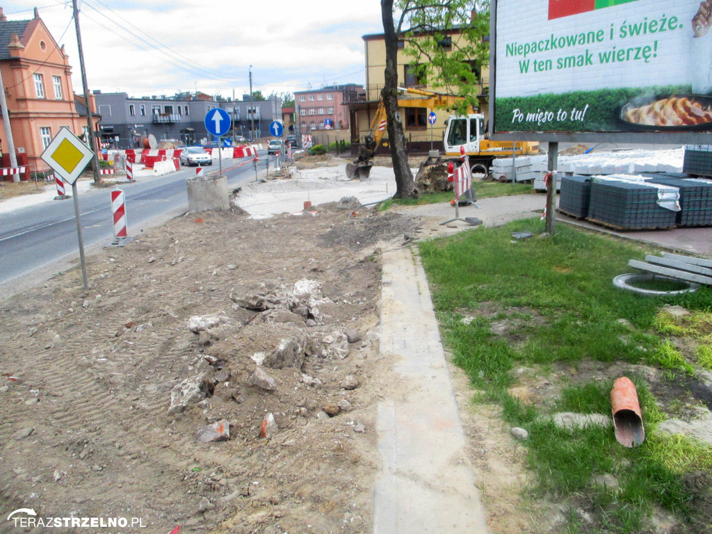 Fotorelacja z placu budowy rond w Strzelnie
