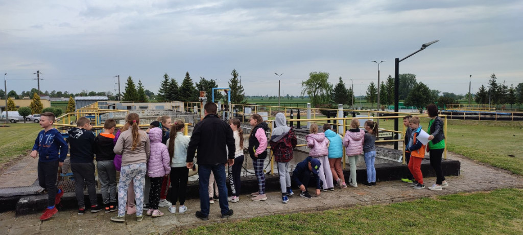 Wyjazd klasy trzeciej do Oczyszczalni Ścieków w Strzelnie Klasztornym