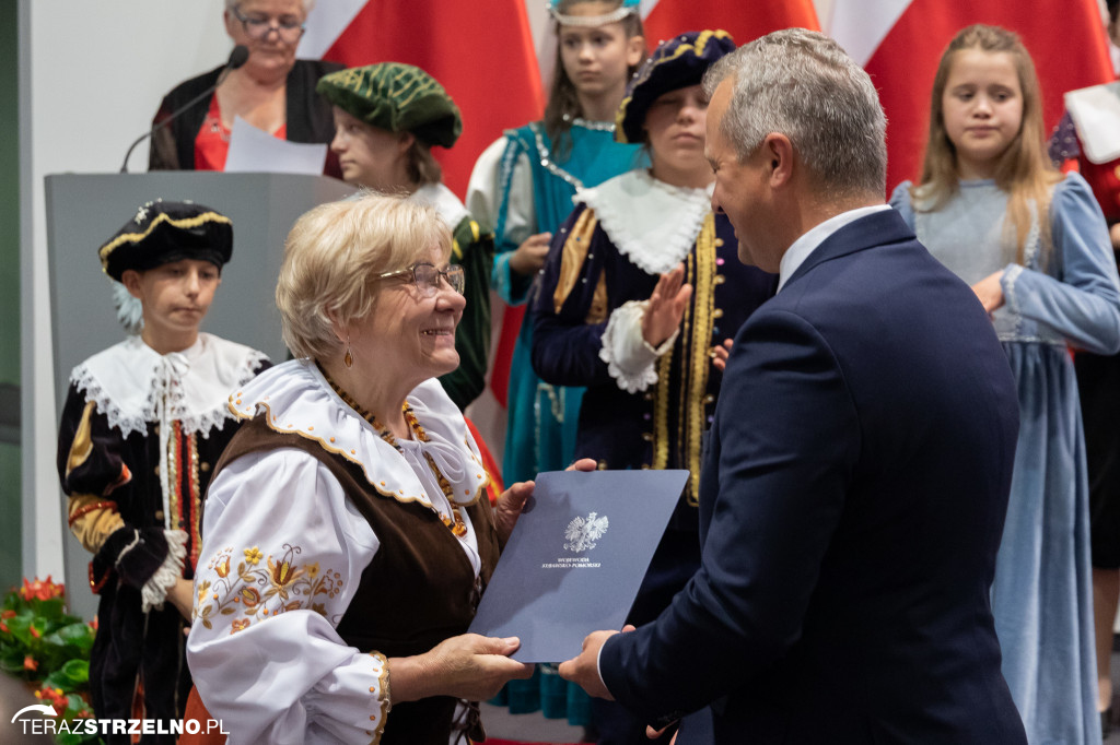 Panie z Mogilna i Strzelna nagrodzone medalami wojewody [FOTO]