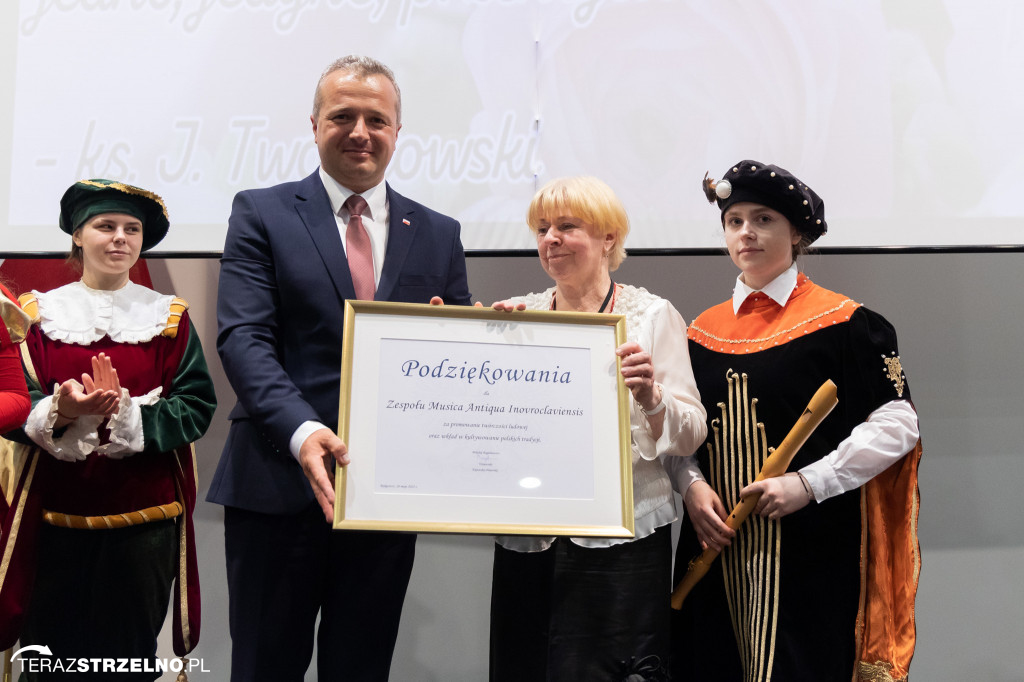 Panie z Mogilna i Strzelna nagrodzone medalami wojewody [FOTO]