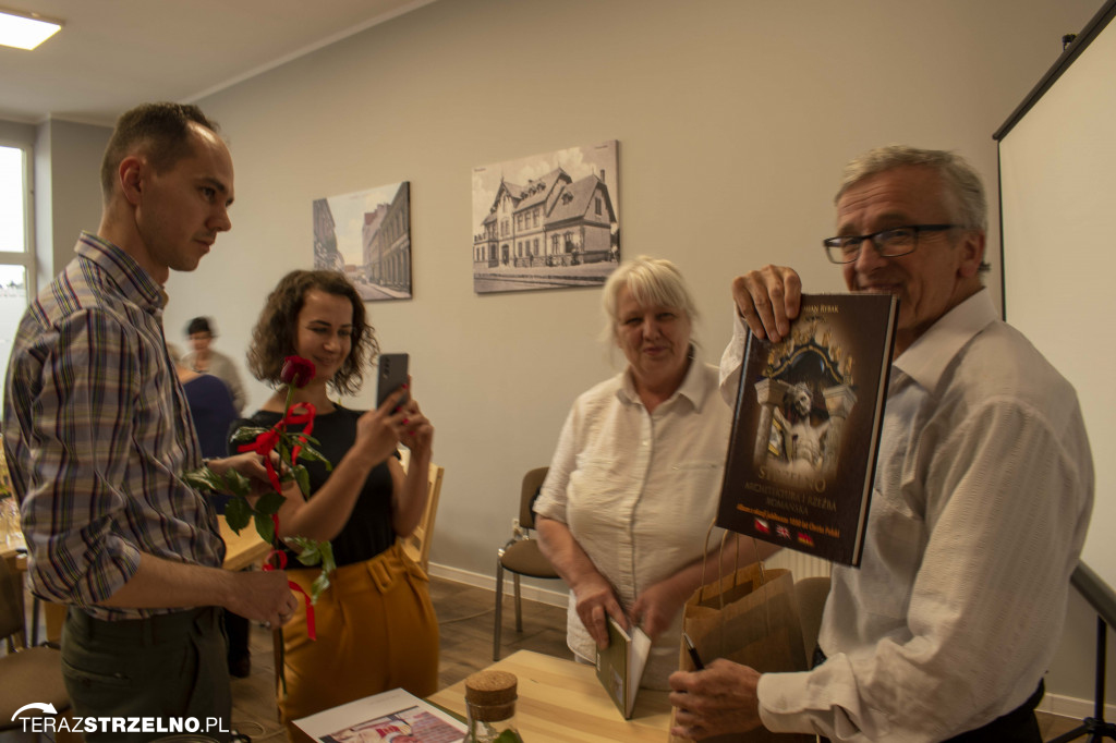 Niezwykle ciekawe spotkanie w strzeleńskiej bibliotece