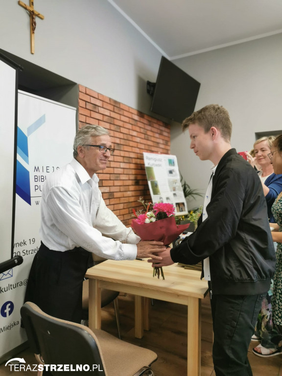 Niezwykle ciekawe spotkanie w strzeleńskiej bibliotece