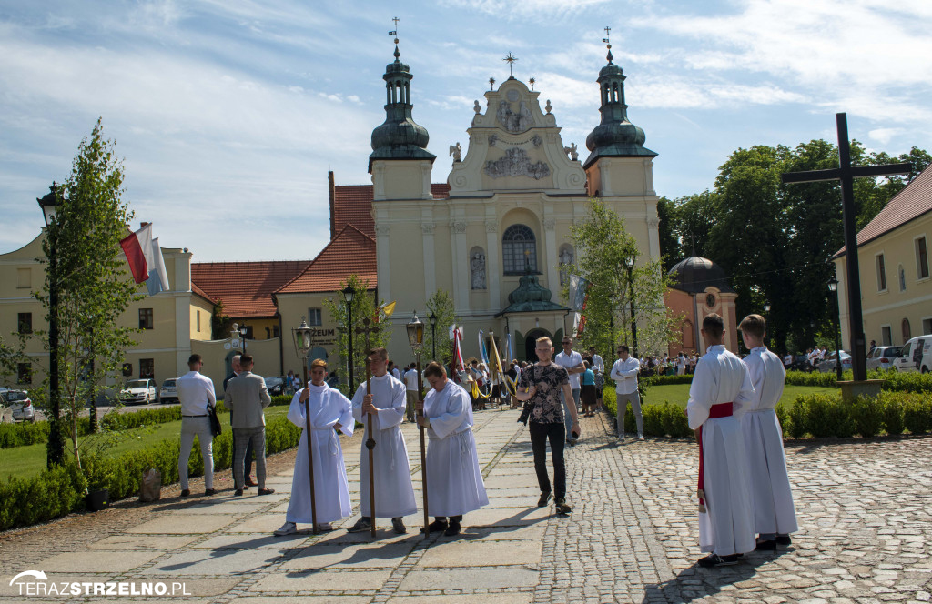 Ulicami Strzelna przeszła procesja Bożego Ciała - galeria