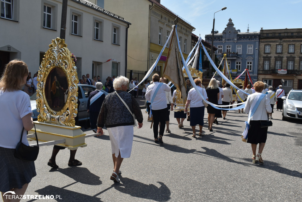 Ulicami Strzelna przeszła procesja Bożego Ciała - galeria