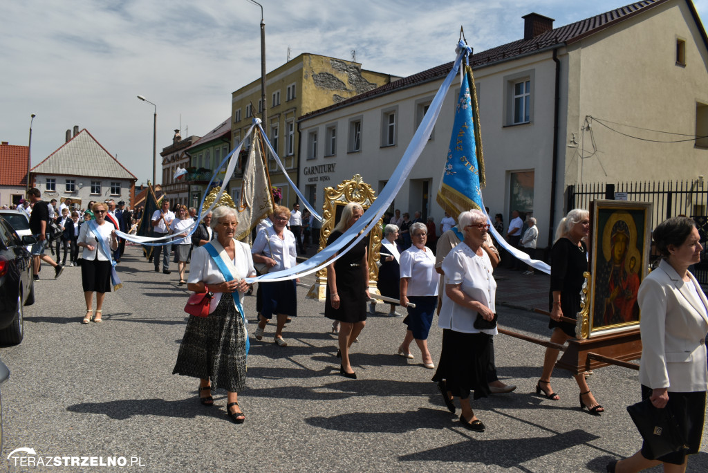 Ulicami Strzelna przeszła procesja Bożego Ciała - galeria