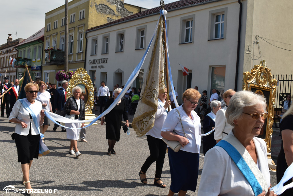Ulicami Strzelna przeszła procesja Bożego Ciała - galeria