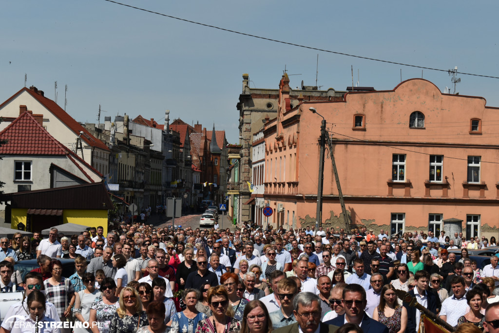 Ulicami Strzelna przeszła procesja Bożego Ciała - galeria