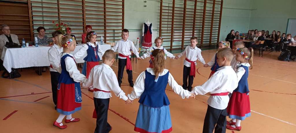 Warsztaty językowe w ZSP im. A. A. Michelsona w Strzelnie
