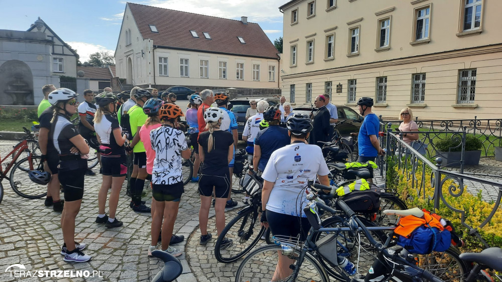 Pielgrzymki rowerowe już w drodze m.in. ze Strzelna [ZDJĘCIA]