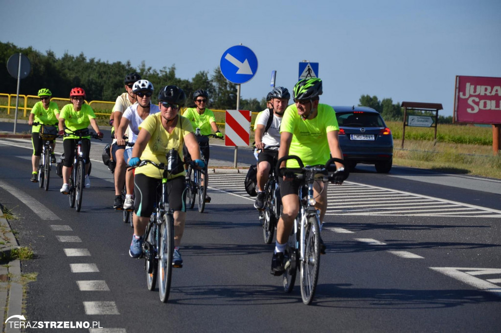 Pielgrzymki rowerowe już w drodze m.in. ze Strzelna [ZDJĘCIA]