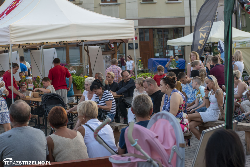 Wieczorne show na Festiwalu Czekolady - artyści zgromadzili tłumy na strzeleńskim Rynku, cz.I