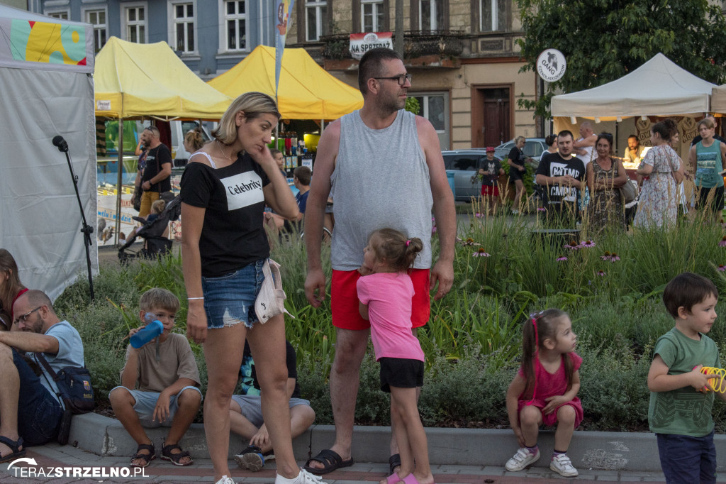 Wieczorne show na Festiwalu Czekolady - artyści zgromadzili tłumy na strzeleńskim Rynku, cz.I