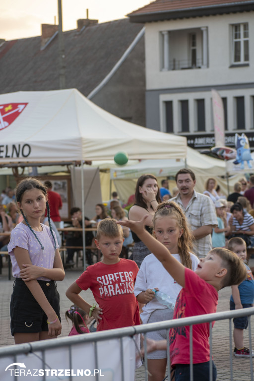 Wieczorne show na Festiwalu Czekolady - artyści zgromadzili tłumy na strzeleńskim Rynku, cz.I