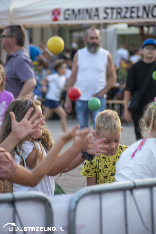 Wieczorne show na Festiwalu Czekolady - artyści zgromadzili tłumy na strzeleńskim Rynku, cz.I