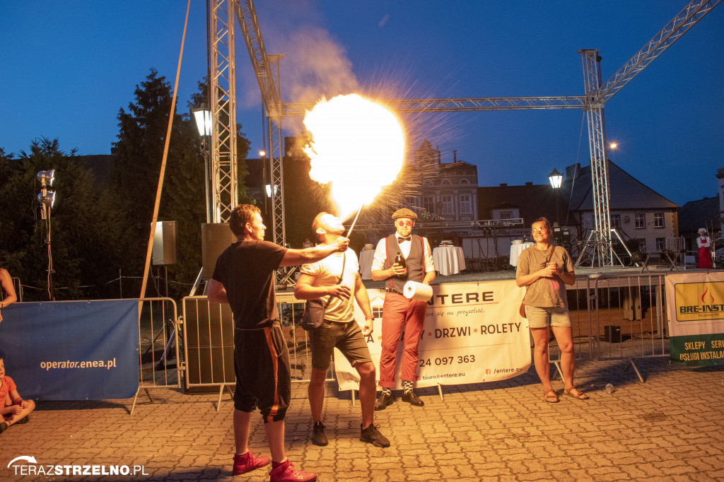 Wieczorne show na Festiwalu Czekolady - artyści zgromadzili tłumy na strzeleńskim Rynku, cz.I