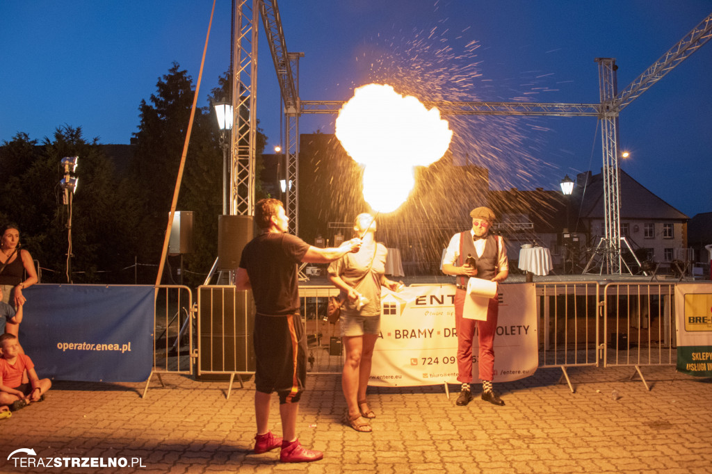 Wieczorne show na Festiwalu Czekolady - artyści zgromadzili tłumy na strzeleńskim Rynku, cz.I