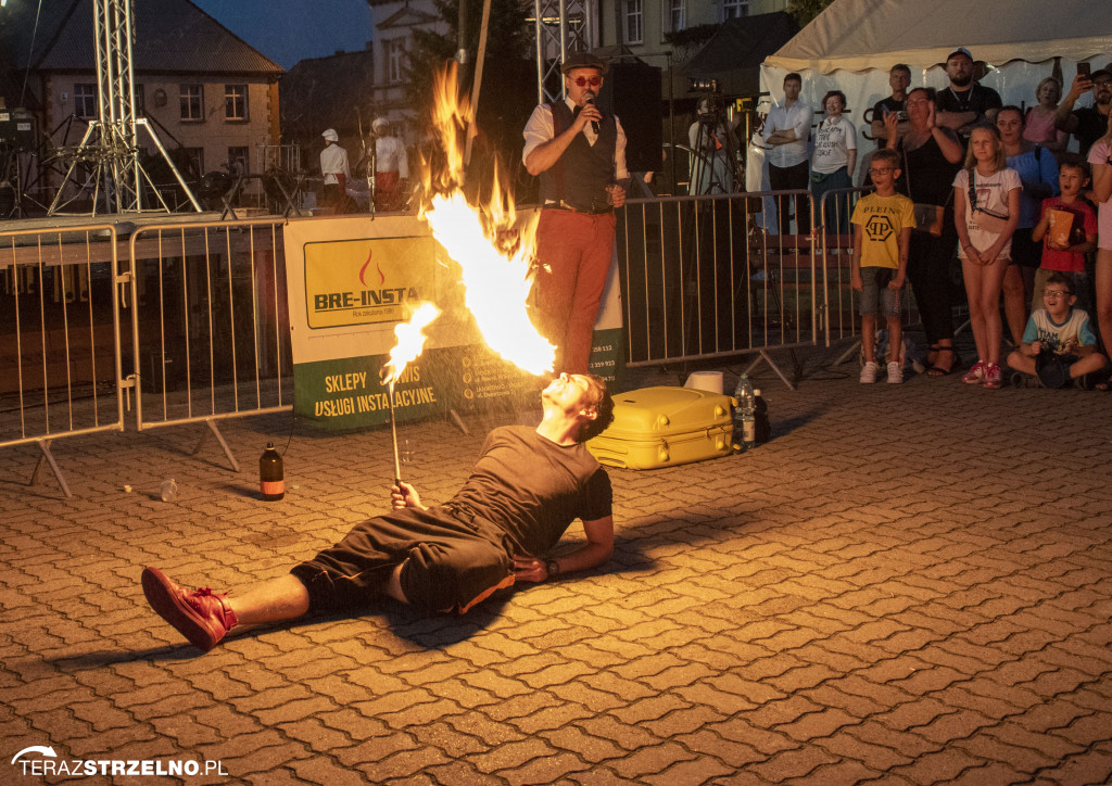Wieczorne show na Festiwalu Czekolady - artyści zgromadzili tłumy na strzeleńskim Rynku, cz.I