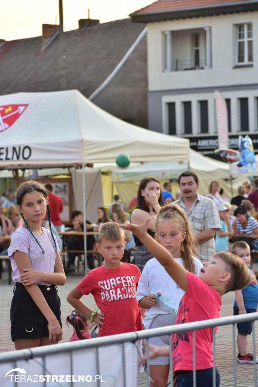 Wieczorne show na Festiwalu Czekolady - artyści zgromadzili tłumy na strzeleńskim Rynku, cz.I