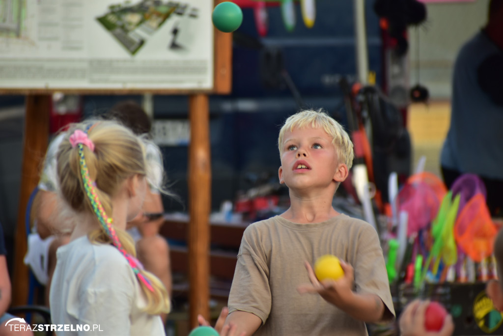 Wieczorne show na Festiwalu Czekolady - artyści zgromadzili tłumy na strzeleńskim Rynku, cz.I