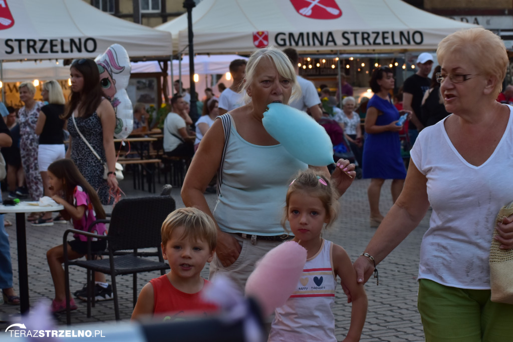 Wieczorne show na Festiwalu Czekolady - artyści zgromadzili tłumy na strzeleńskim Rynku, cz.I
