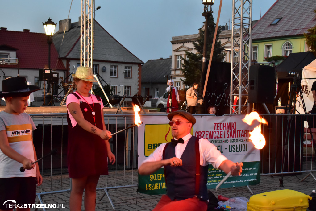 Wieczorne show na Festiwalu Czekolady - artyści zgromadzili tłumy na strzeleńskim Rynku, cz.I