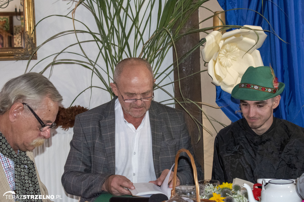 Narodowe czytanie w Organizacji Magazyn połączone z koncertem zespołu ludowego Poturba
