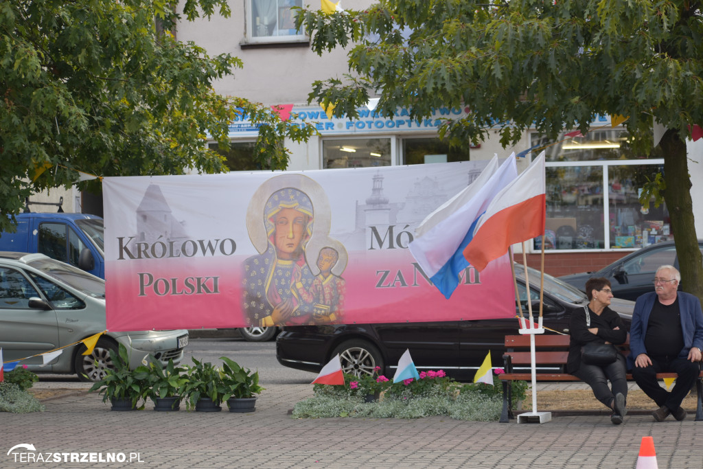 Powitanie Obrazu Matki Bożej Częstochowskiej w Strzelnie