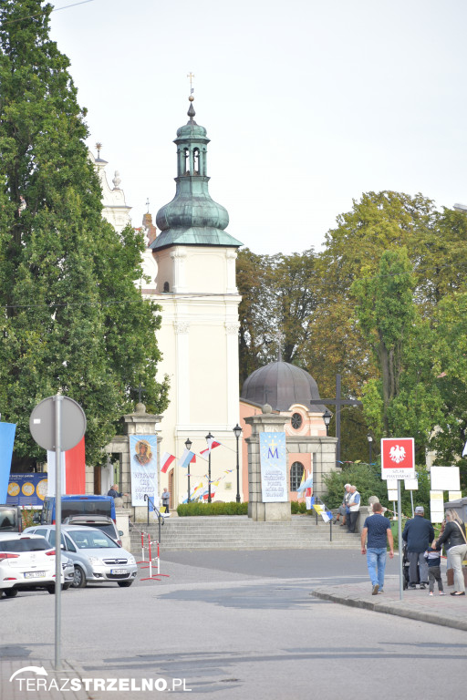 Powitanie Obrazu Matki Bożej Częstochowskiej w Strzelnie