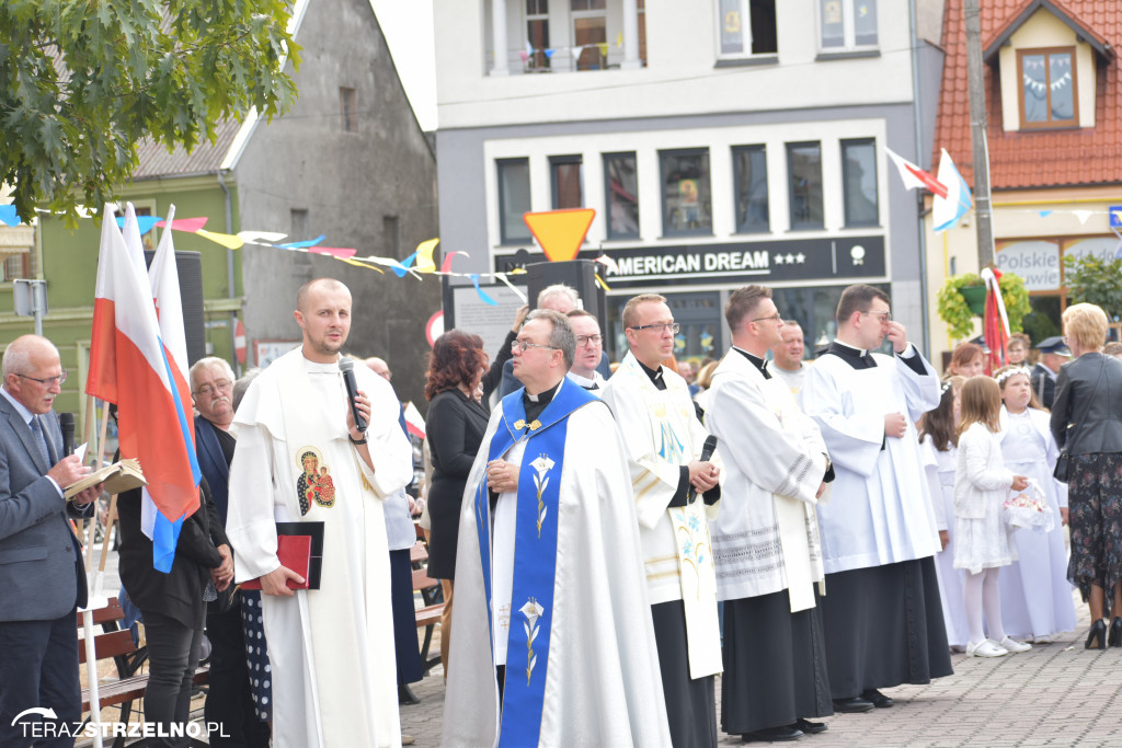 Powitanie Obrazu Matki Bożej Częstochowskiej w Strzelnie