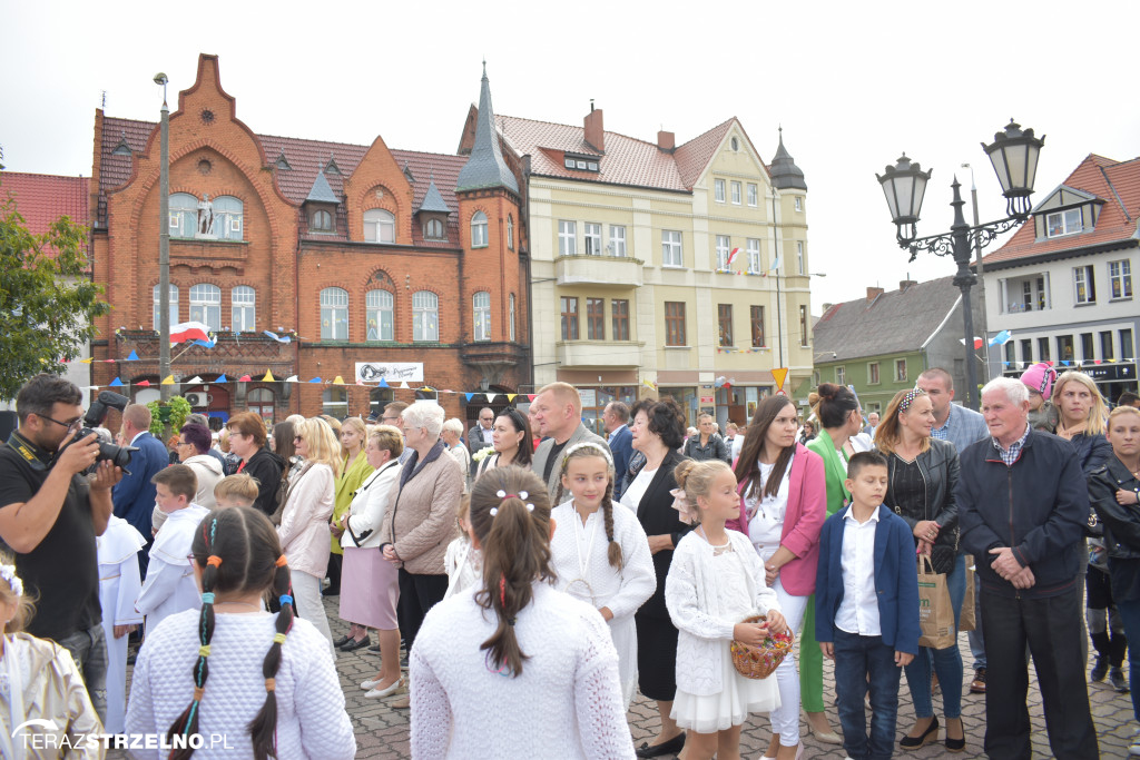 Powitanie Obrazu Matki Bożej Częstochowskiej w Strzelnie