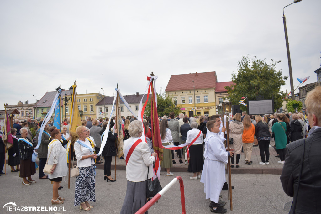 Powitanie Obrazu Matki Bożej Częstochowskiej w Strzelnie