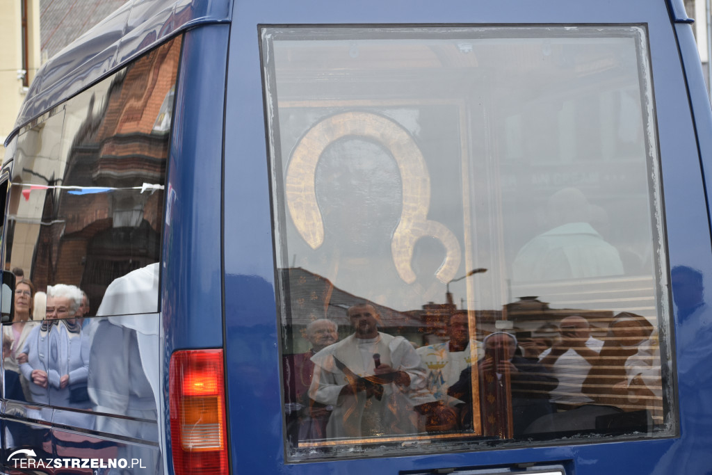 Powitanie Obrazu Matki Bożej Częstochowskiej w Strzelnie
