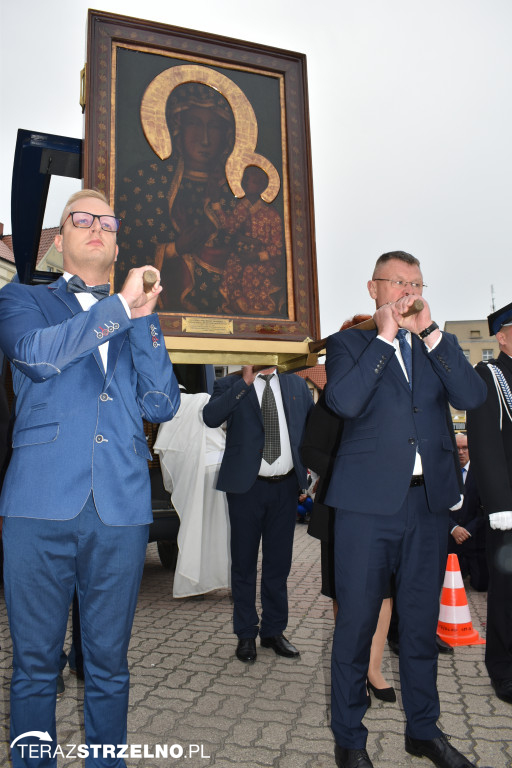 Powitanie Obrazu Matki Bożej Częstochowskiej w Strzelnie