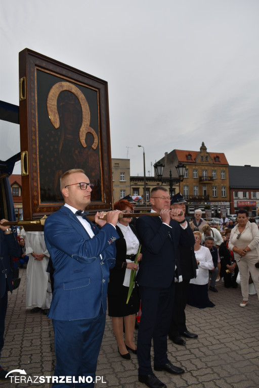 Powitanie Obrazu Matki Bożej Częstochowskiej w Strzelnie