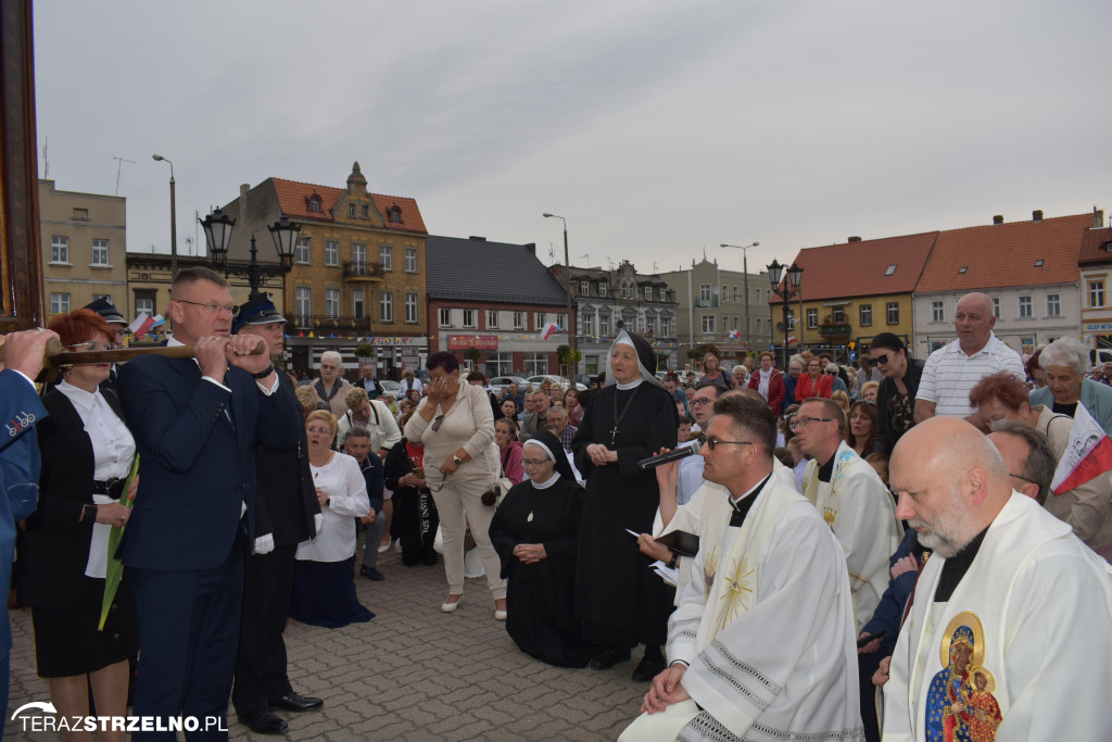 Powitanie Obrazu Matki Bożej Częstochowskiej w Strzelnie